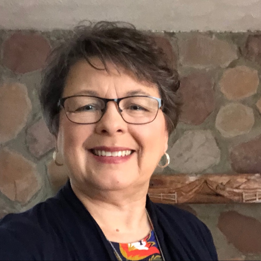 Meet your Posher, Evelyn